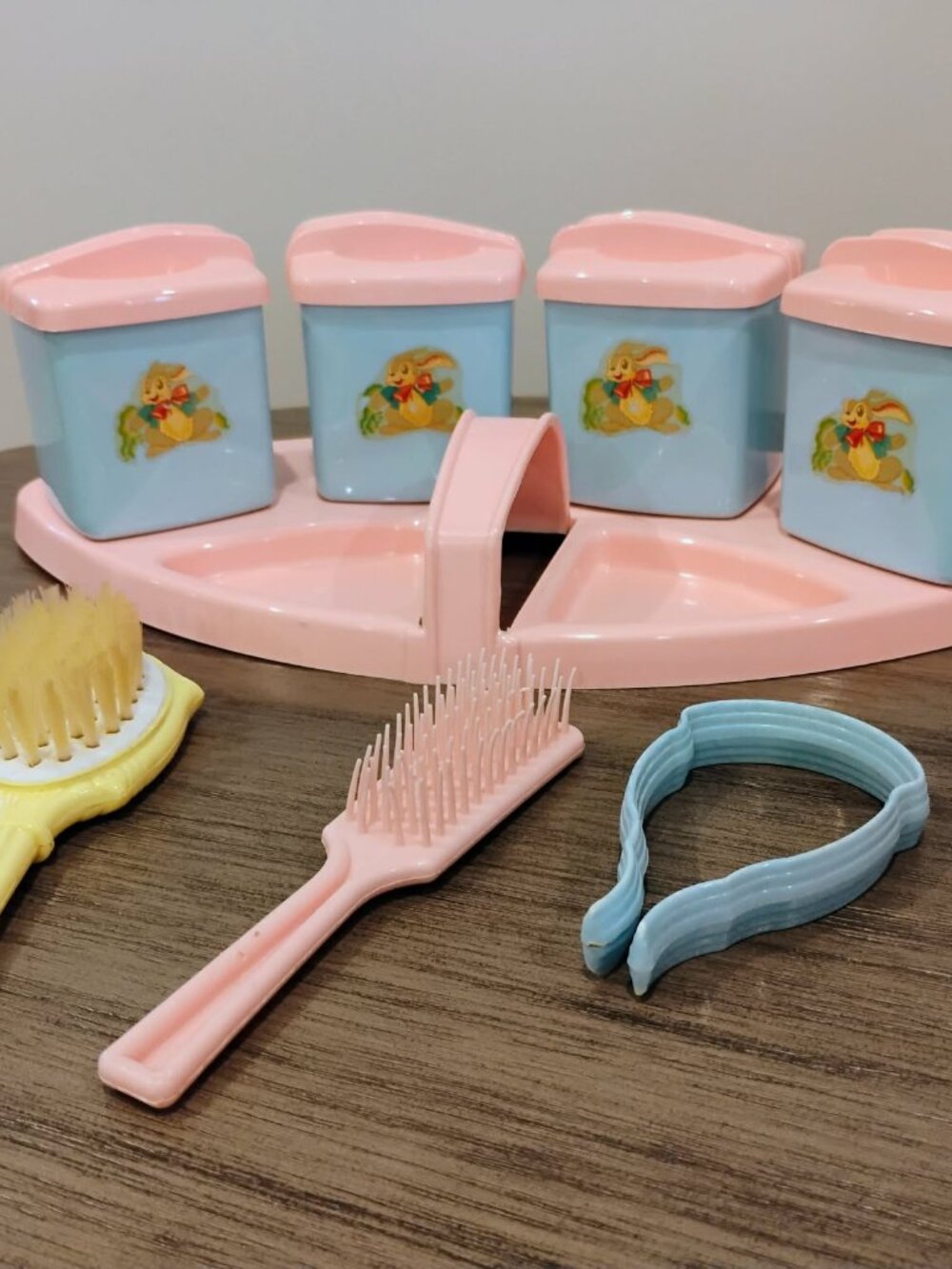 Vtg 70s Pink & Blue Doll Vanity Caddy - 12pc Set - Rare Bunny Sticker Motif - Picture 6 of 12